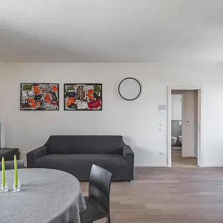 Guesthost - Cozy&chic Aparment *