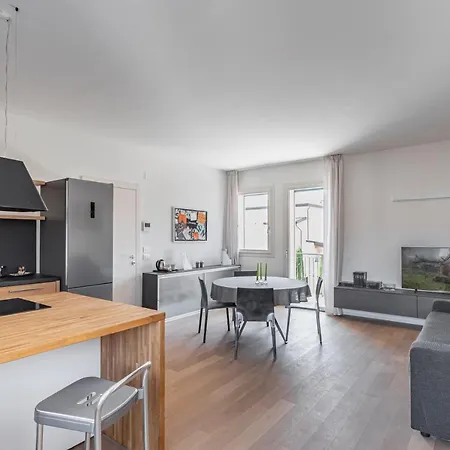 아파트 Cozy&chic Aparment *